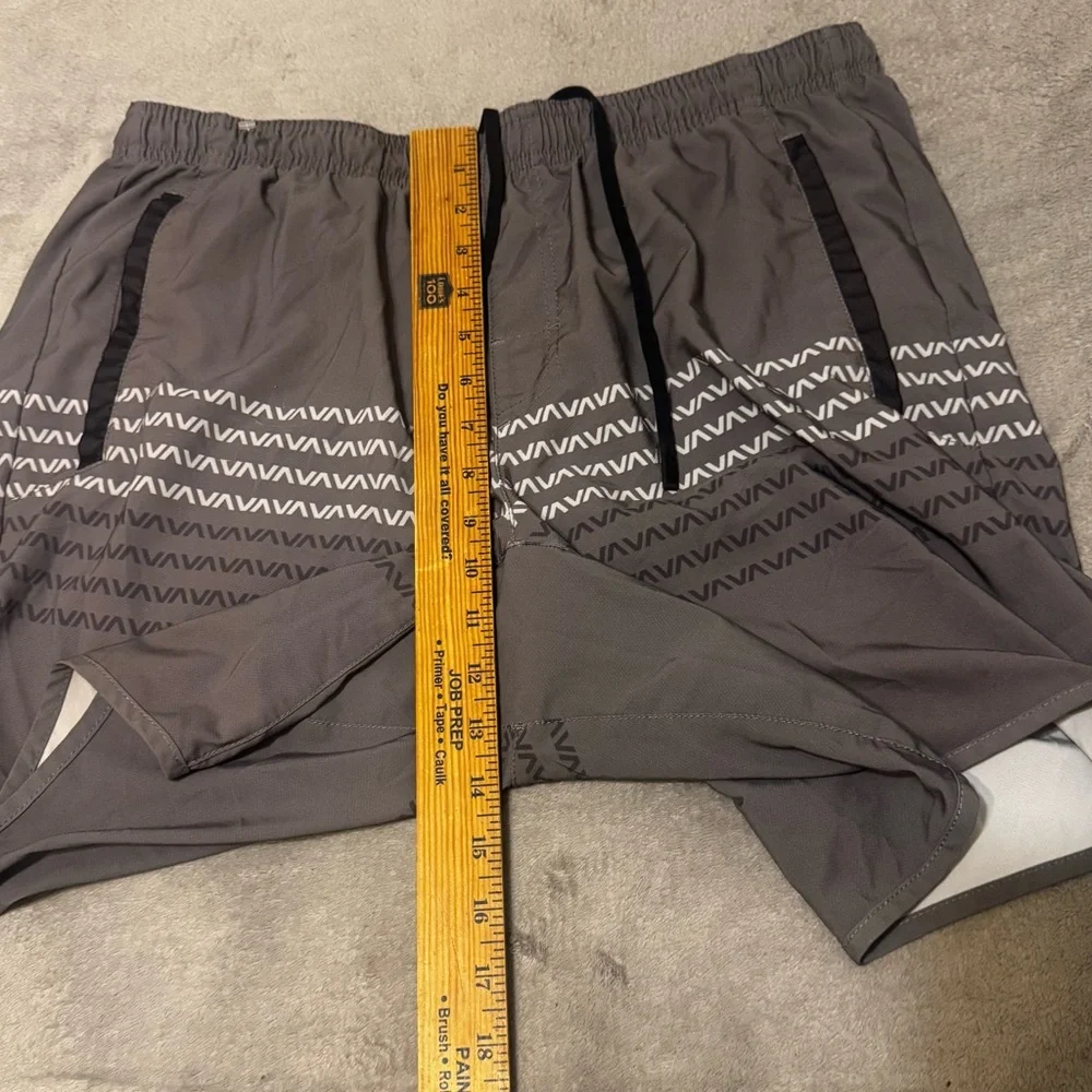 RVCA VA Athletic Shorts Men's Size Large Gray Performance Gym Training